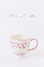 Load image into Gallery viewer, Scalloped Christmas Tea/Coffee Cup