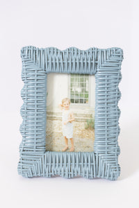 Scalloped Wicker Frame - Blue